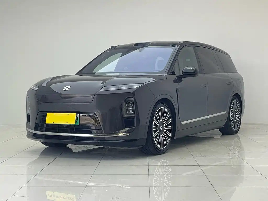 NIO ES8 2025