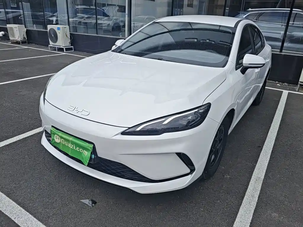 BYD Seal 05 DM-i 2025