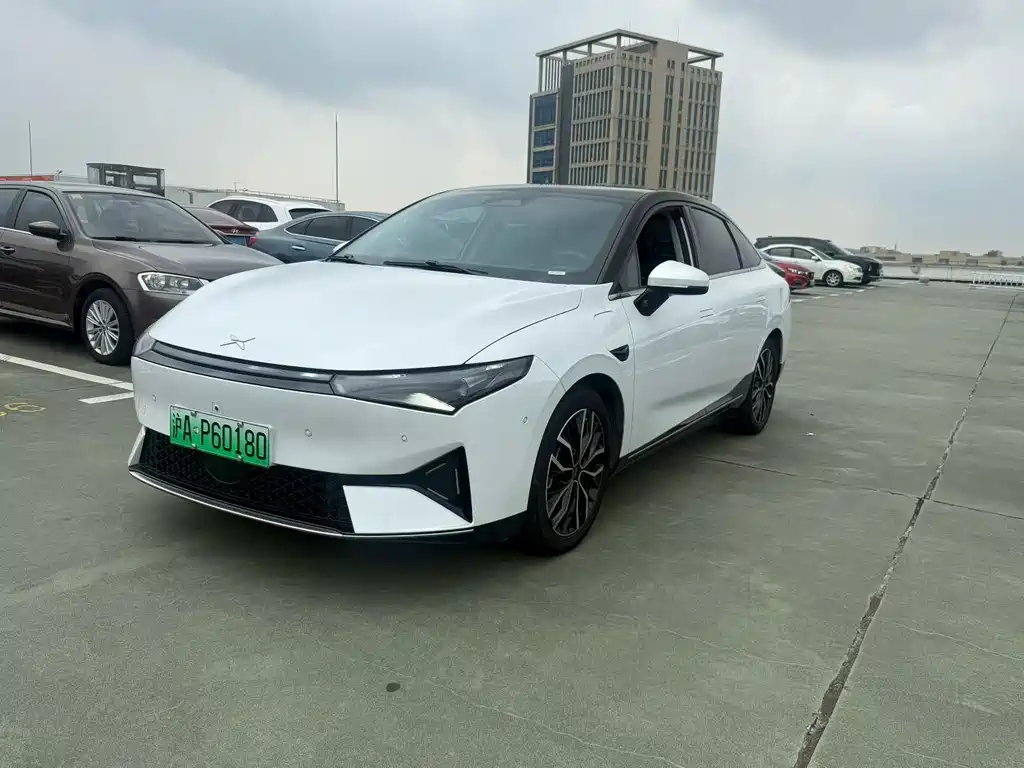 XPENG P5 2022