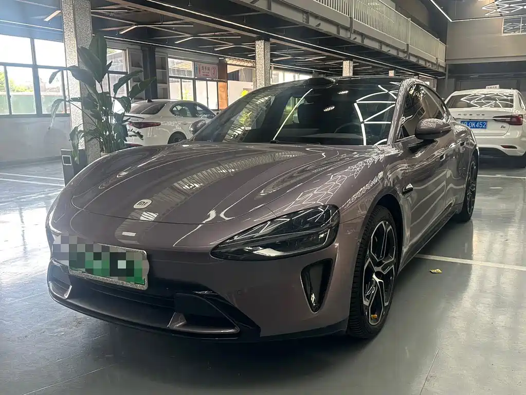Xiaomi SU7 2024