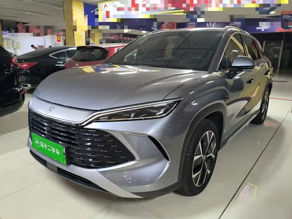 BYD L DM-i 2025