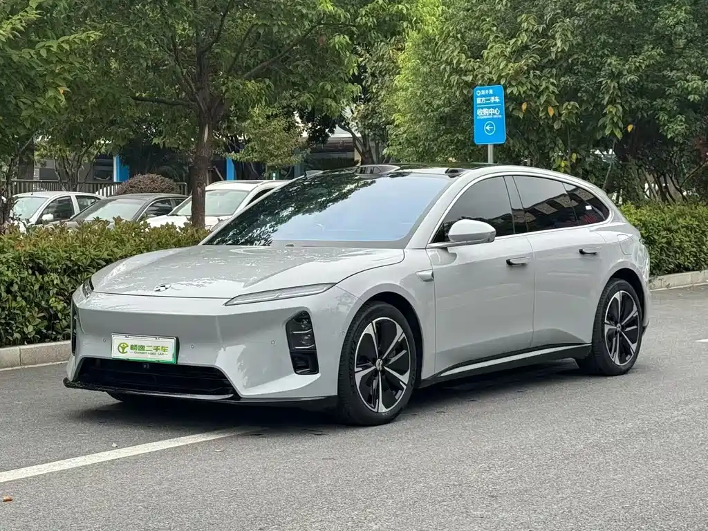 NIO ET5T 2025