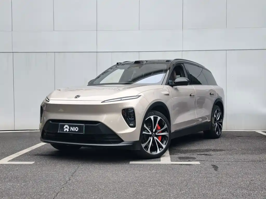 NIO ES8 2023