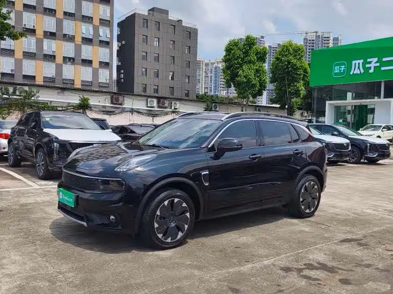 Lynk & Co 01 EM-P 2018