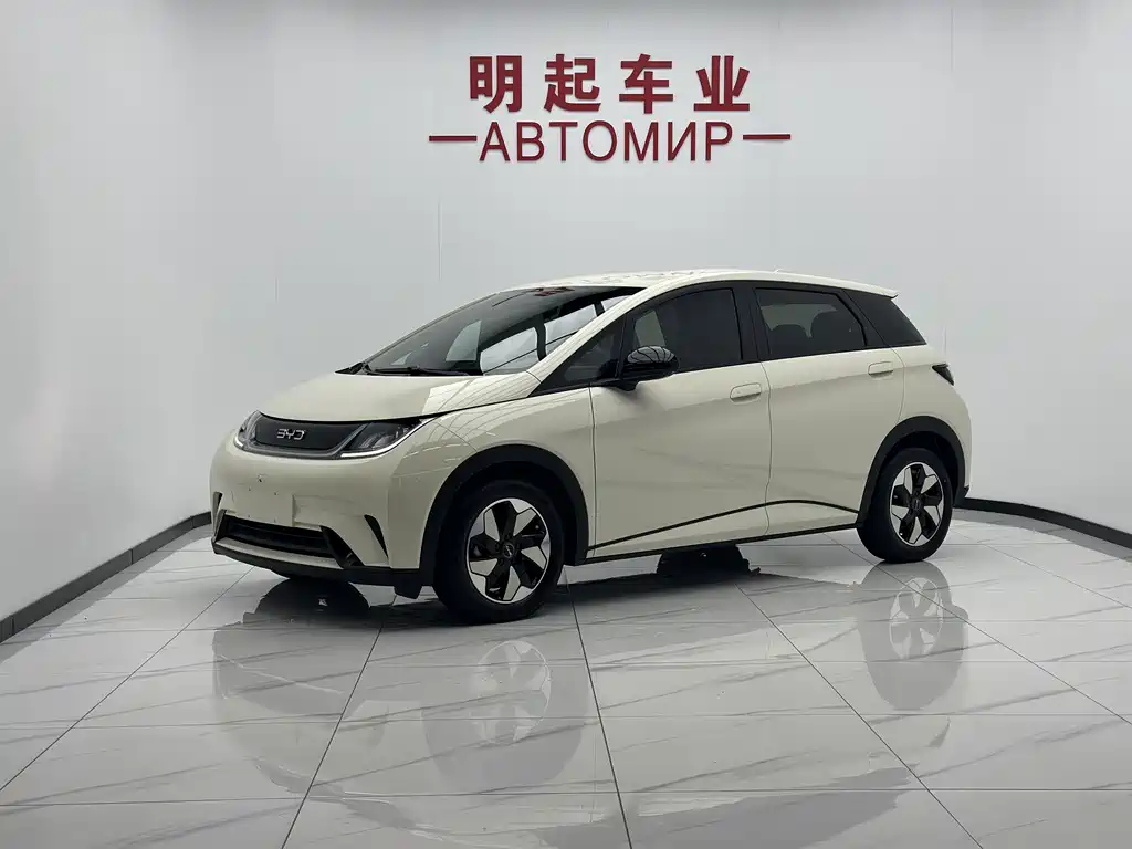BYD Dolphin 2025