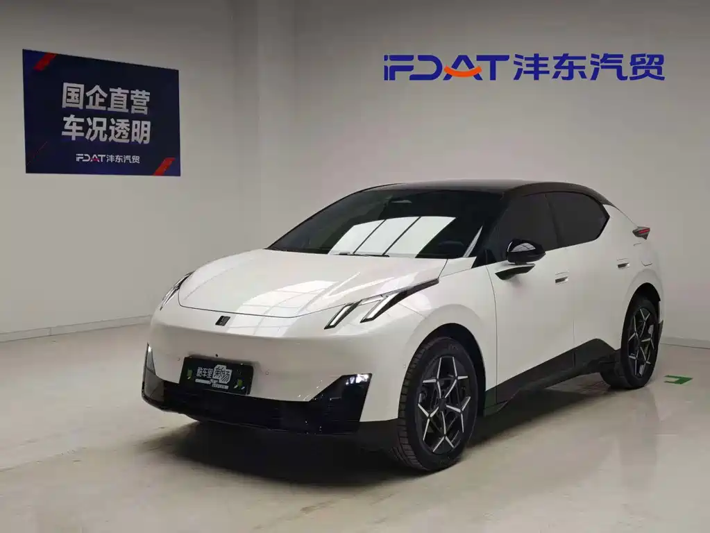 Lynk & Co Z20 2025
