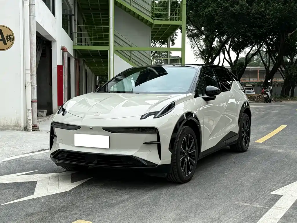 Zeekr X 2024