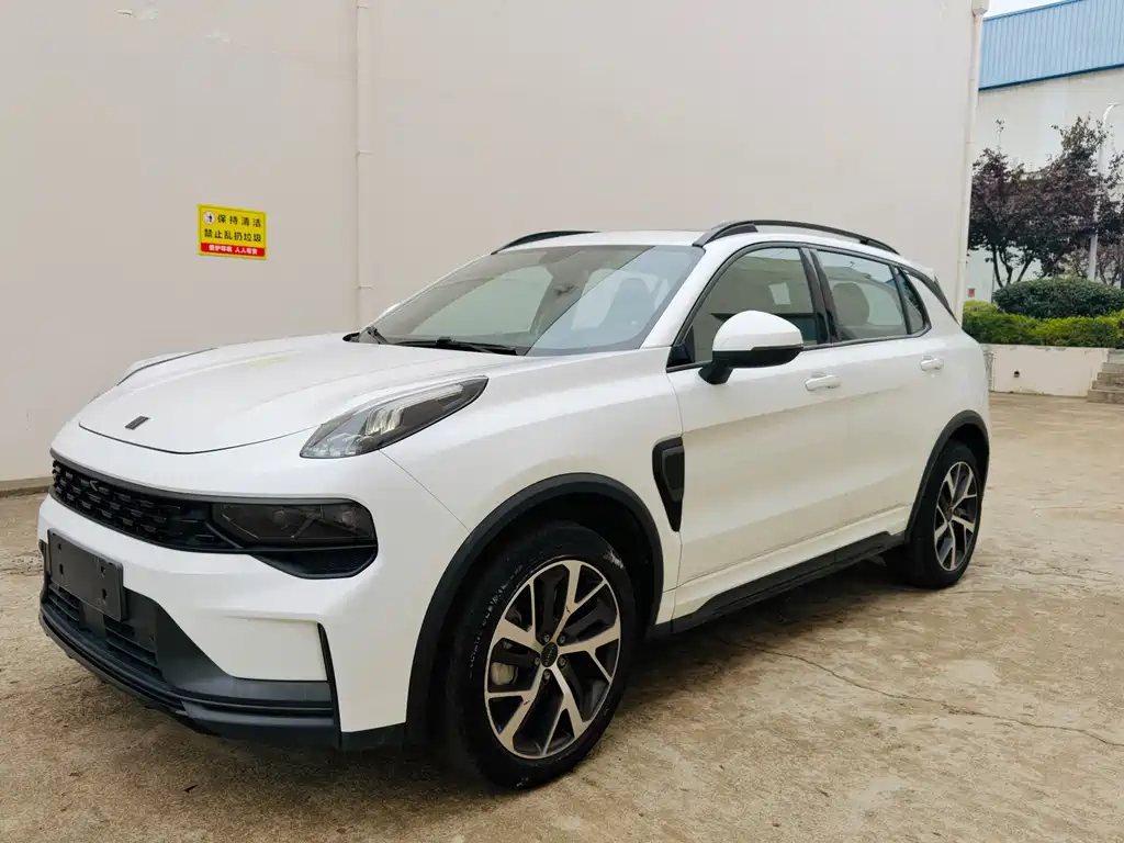 Lynk & Co 01 EM-P 2023