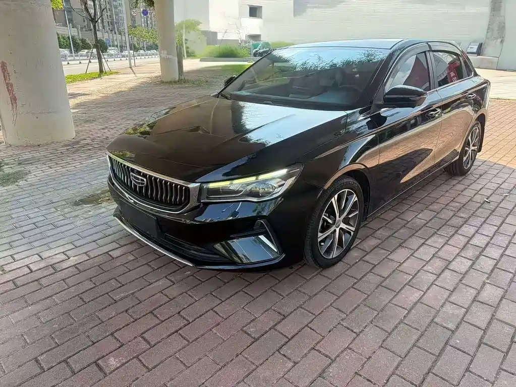 Geely Emgrand 2023
