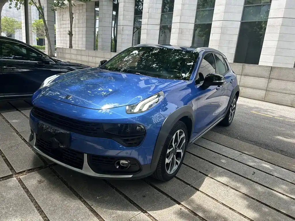 Lynk & Co 02 2020