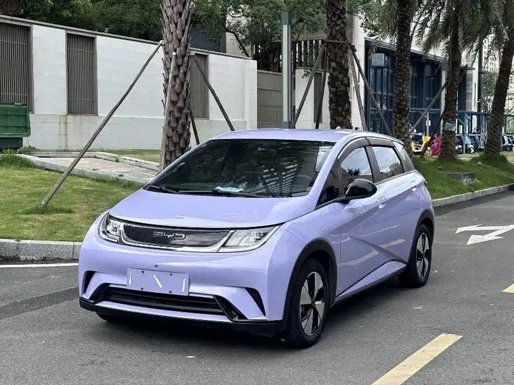 BYD Dolphin 2023
