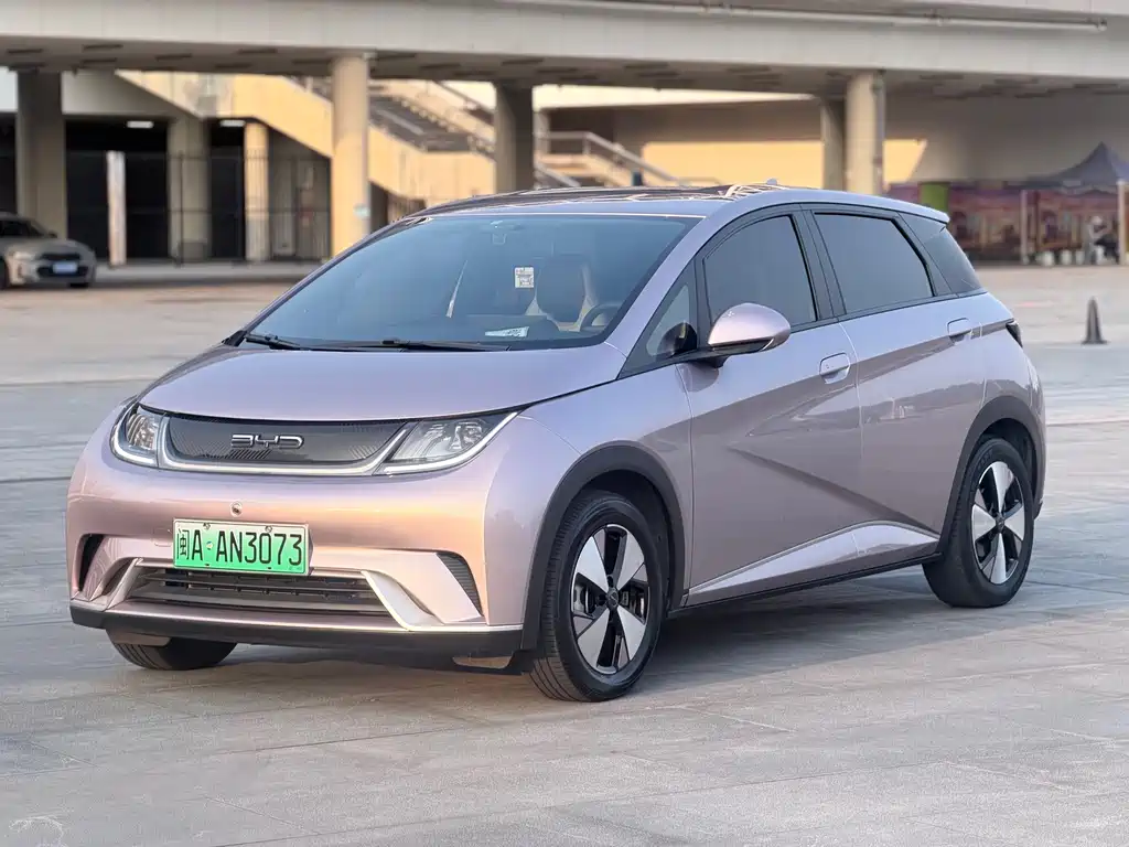 BYD Dolphin 2023