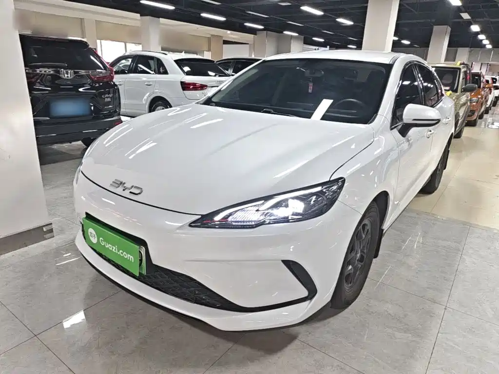 BYD Seal 05 DM-i 2025