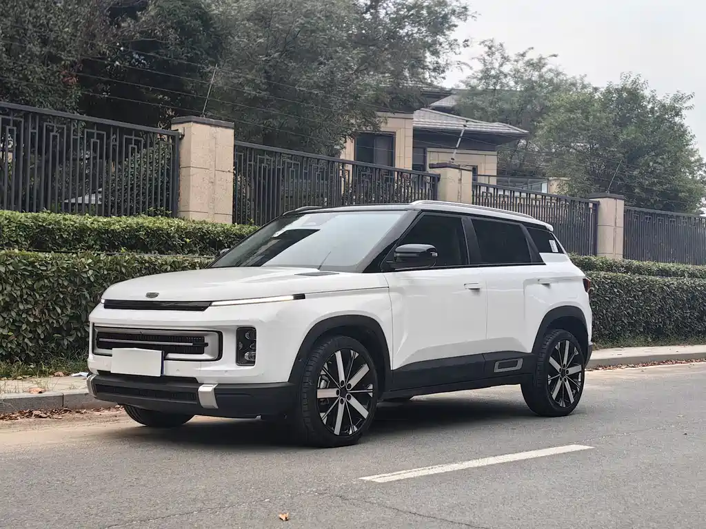 Geely Icon 2023