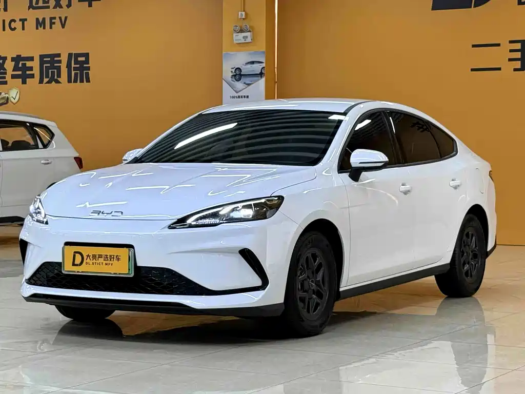 BYD Seal 05 DM-i 2025