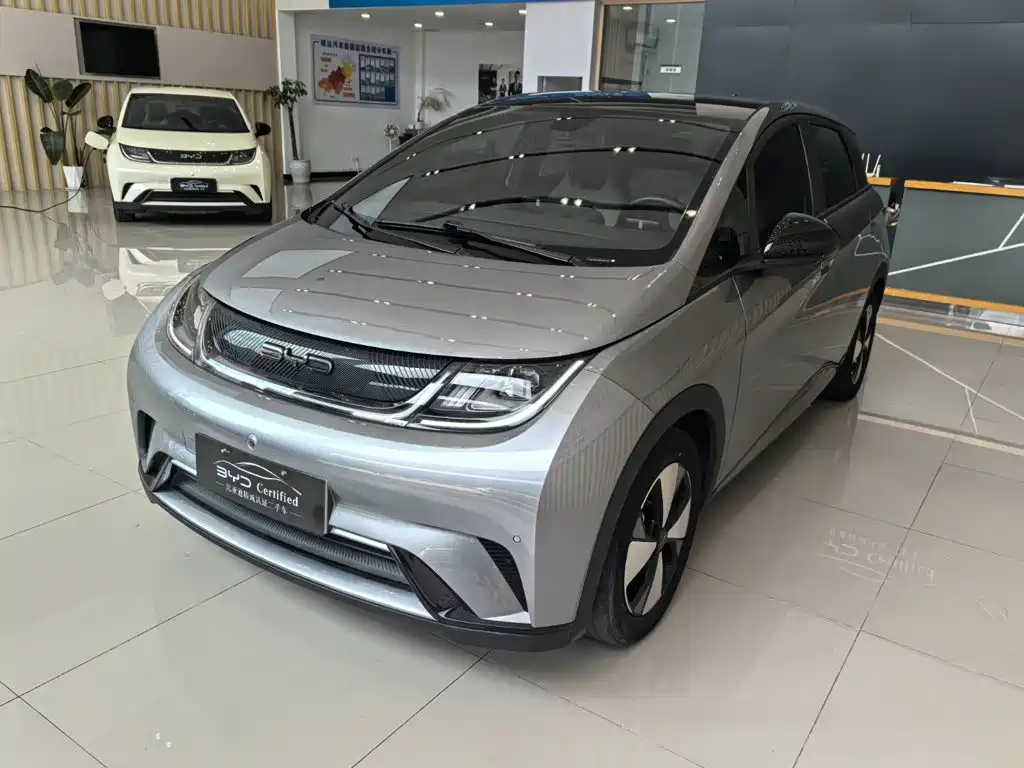 BYD Dolphin 2023