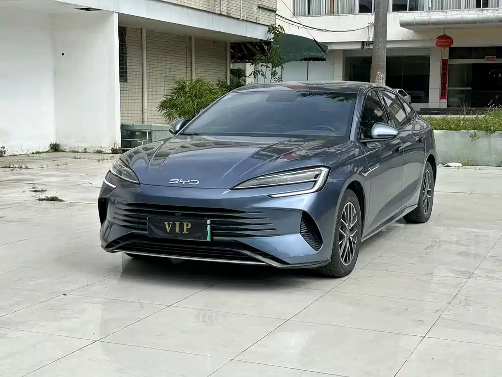 BYD Seal 07 DM-i 2024