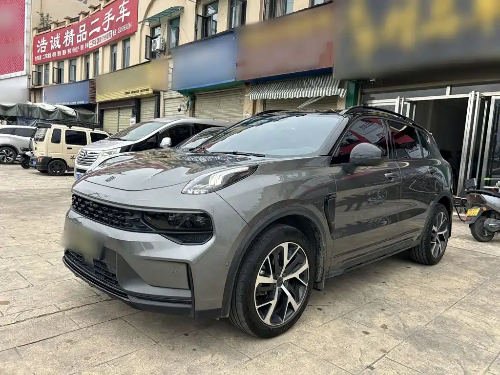 Lynk & Co 01 2022