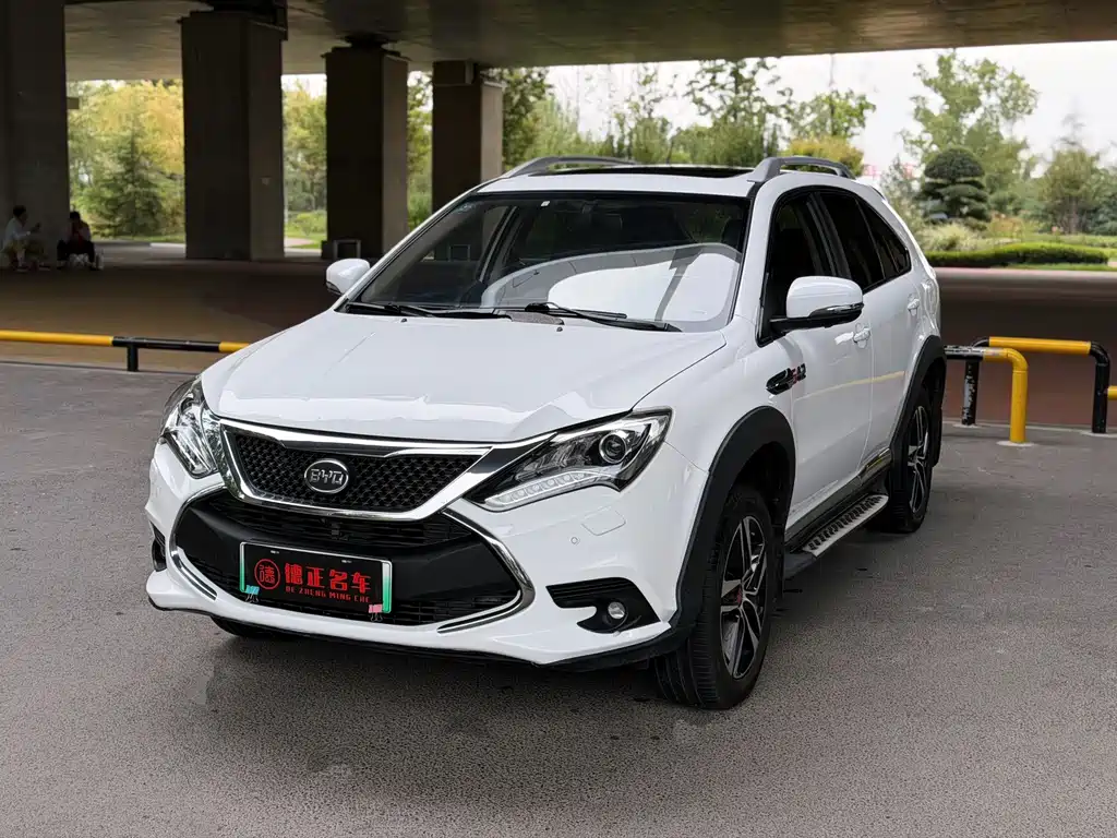 BYD Tang New Energy 2015