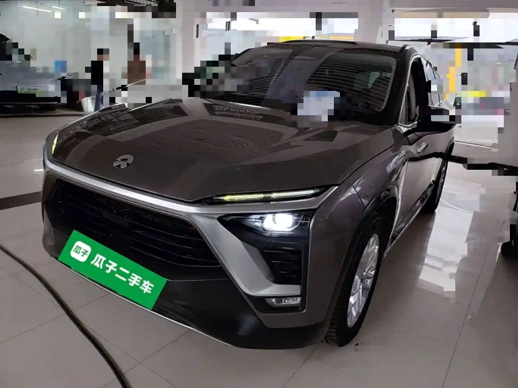NIO ES8 2019