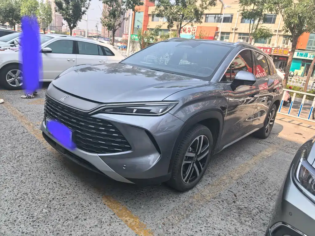 BYD L DM-i 2025