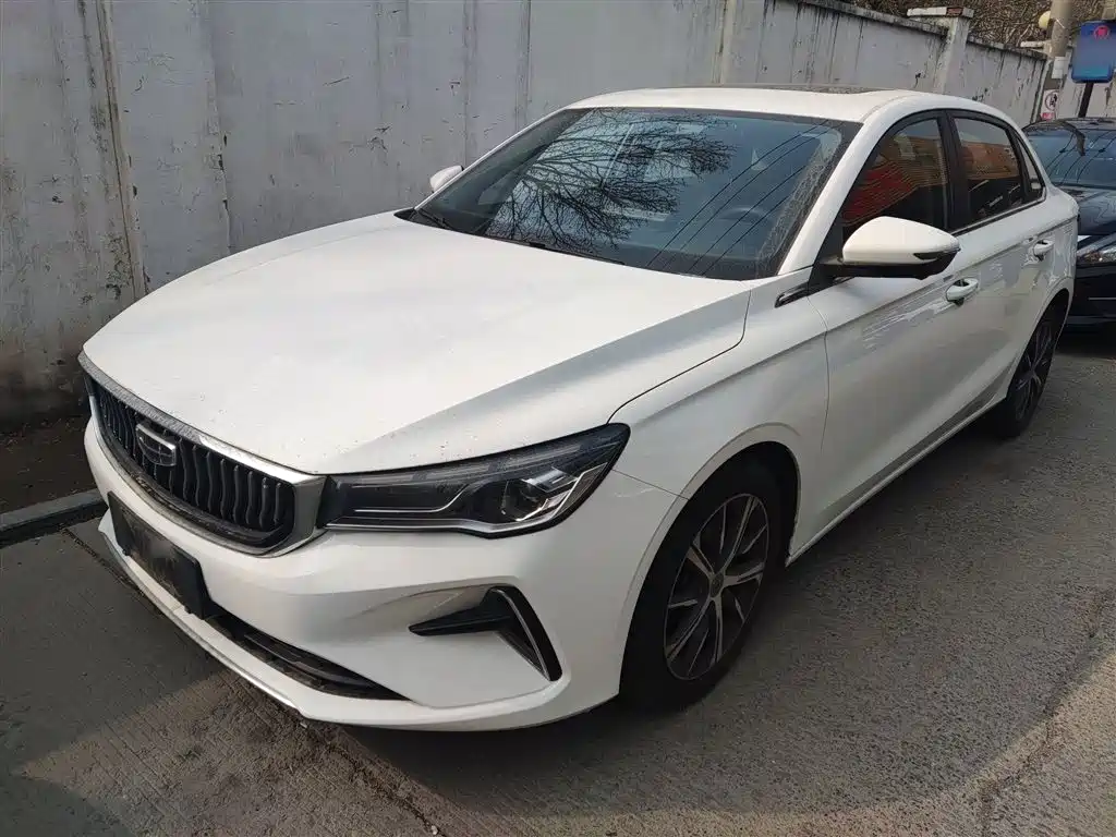 Geely Emgrand 2021
