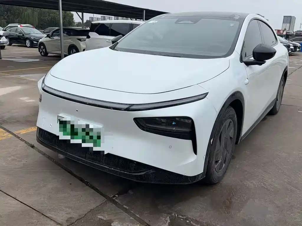 XPENG G7 2025