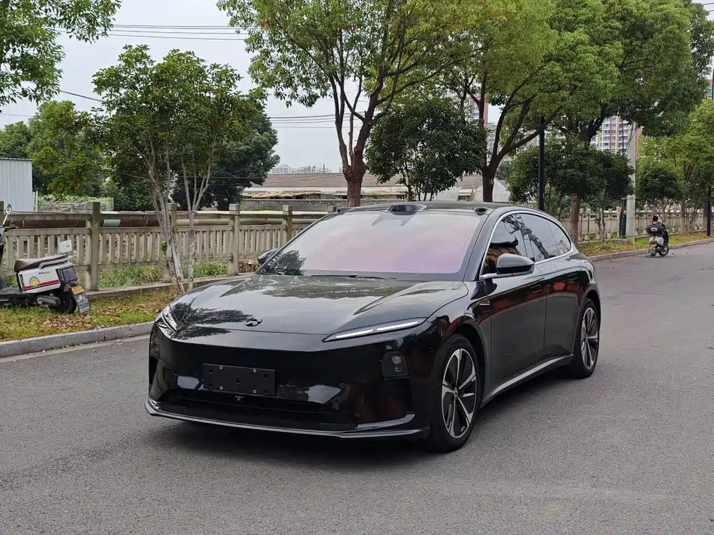 NIO ET5T 2024