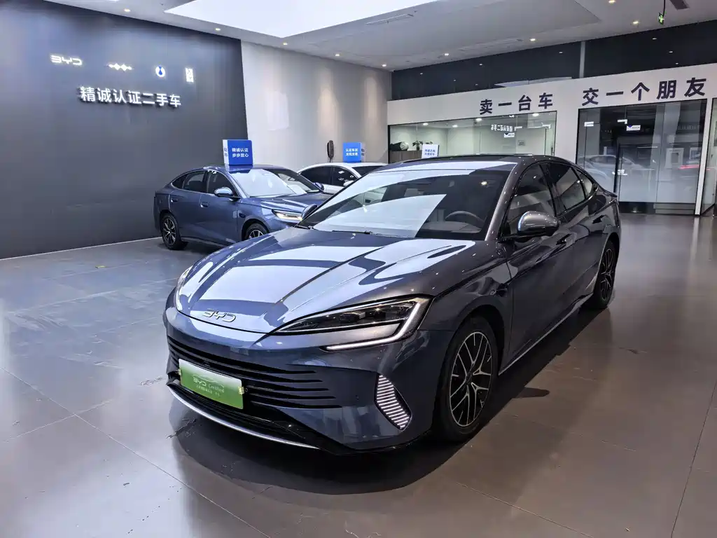 BYD Seal 07 DM-i 2025