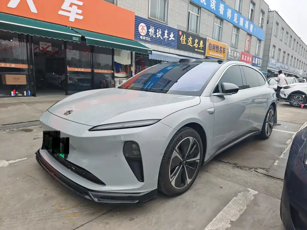 NIO ET5T 2025