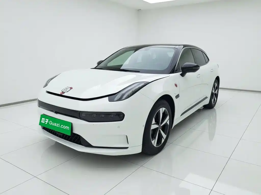 Zeekr 001 2024