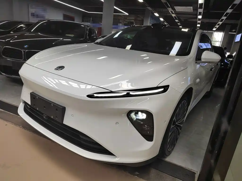 NIO ET7 2025