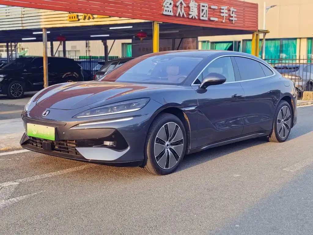 Denza Denza Z9GT 2024