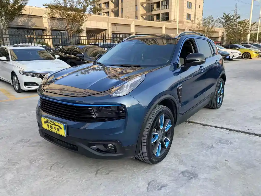 Lynk & Co 01 2018