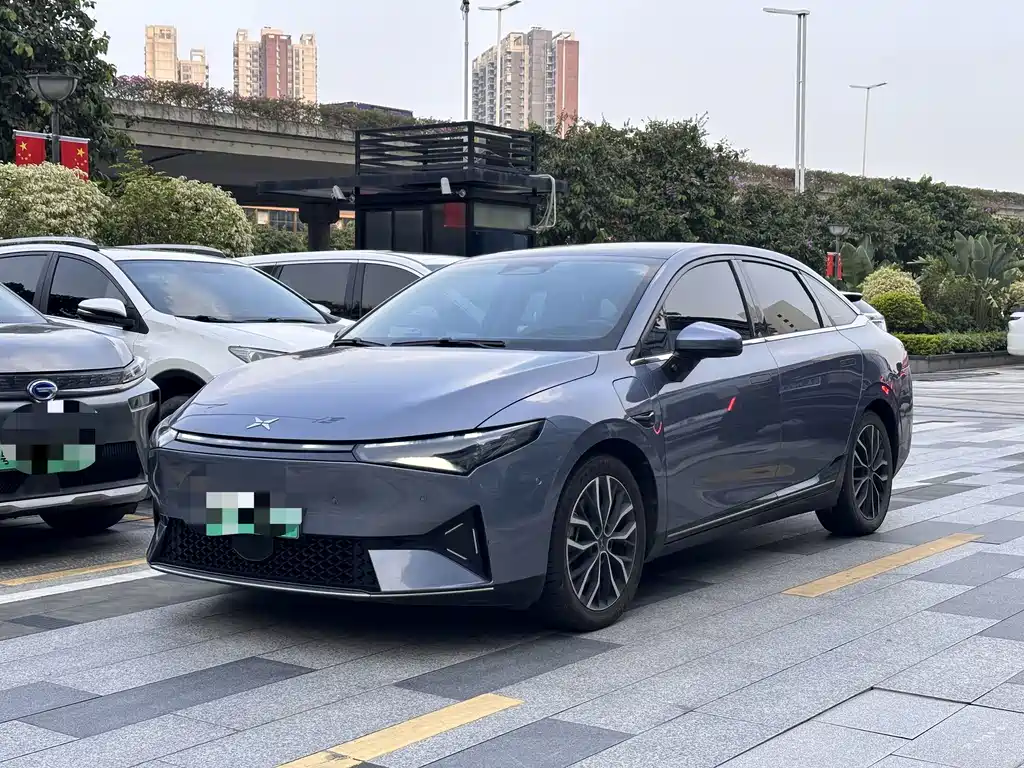 XPENG P5 2022