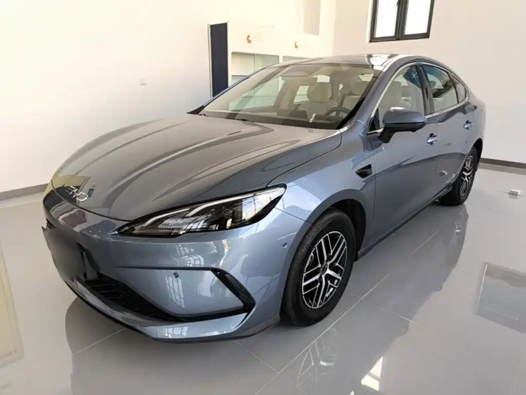 BYD Seal 05 DM-i 2025