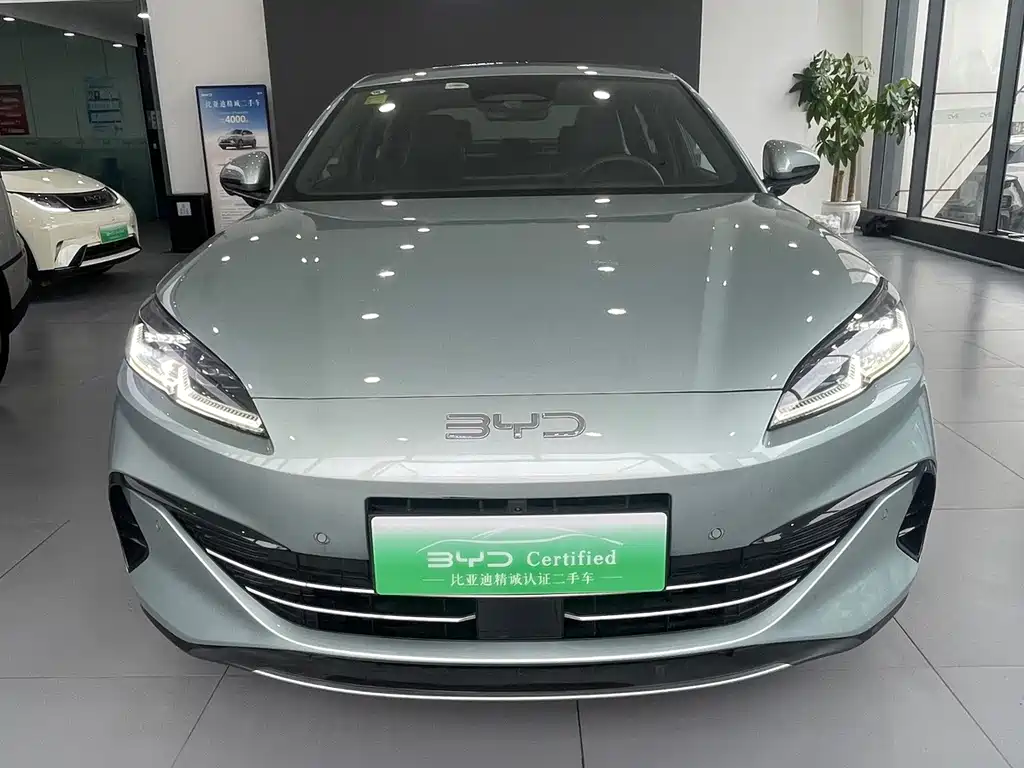 BYD Seal 06 2025