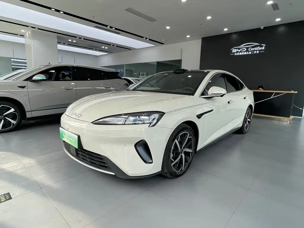 BYD Seal 07 DM-i 2025