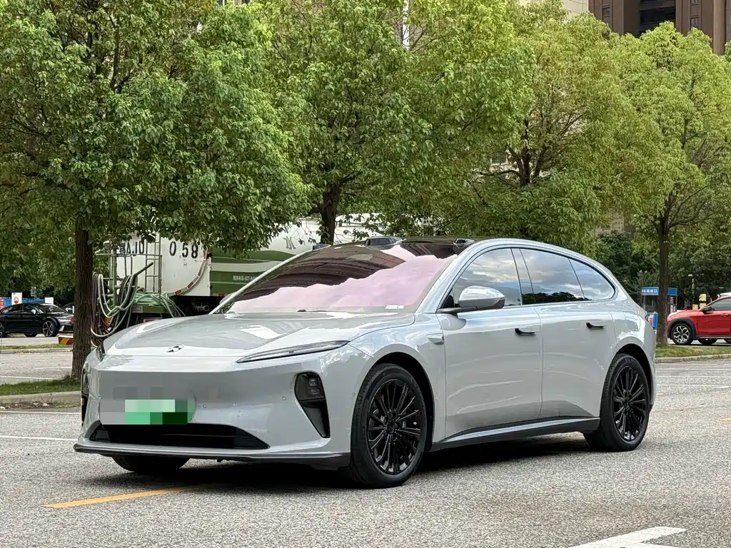 NIO ET5T 2024