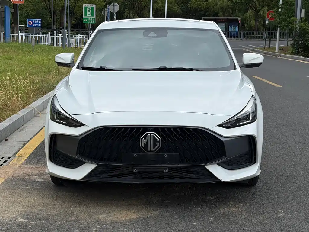 MG MG5 2021