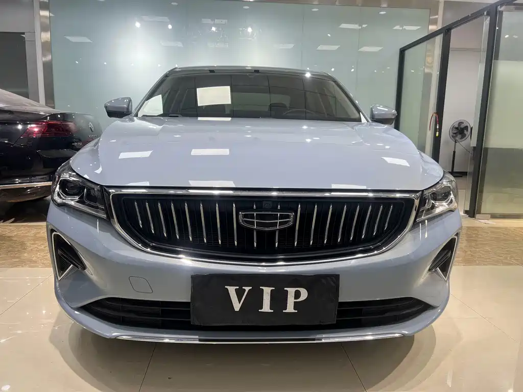 Geely Emgrand 2023