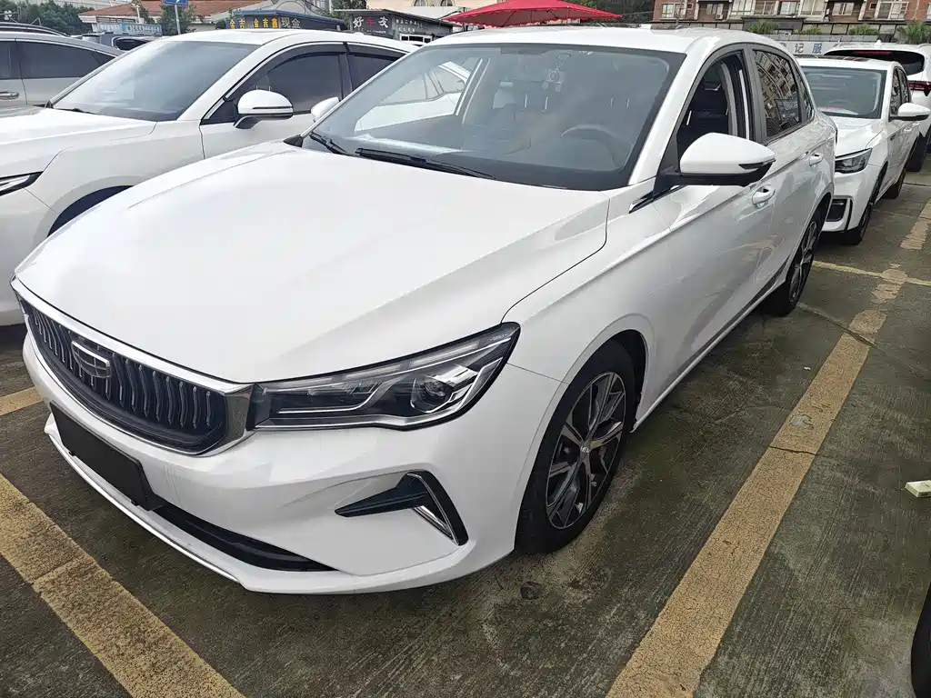 Geely Emgrand 2023