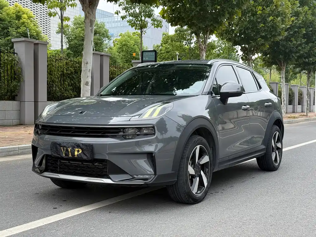 Lynk & Co 06 EM-P 2021