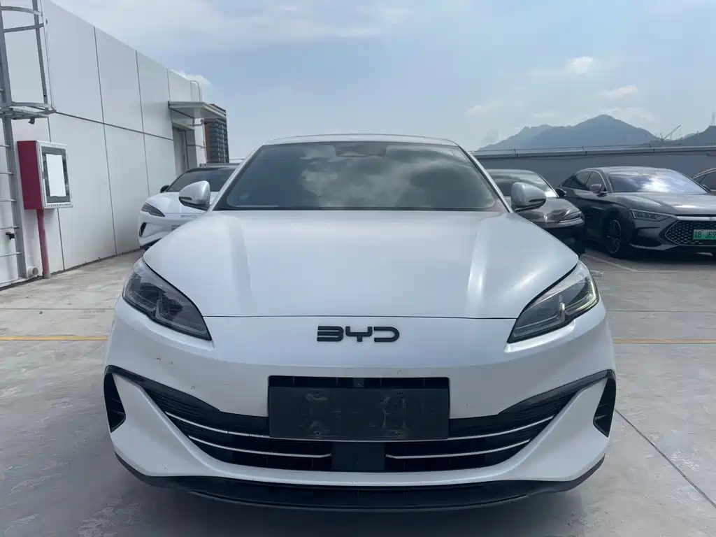 BYD Seal 06 2025