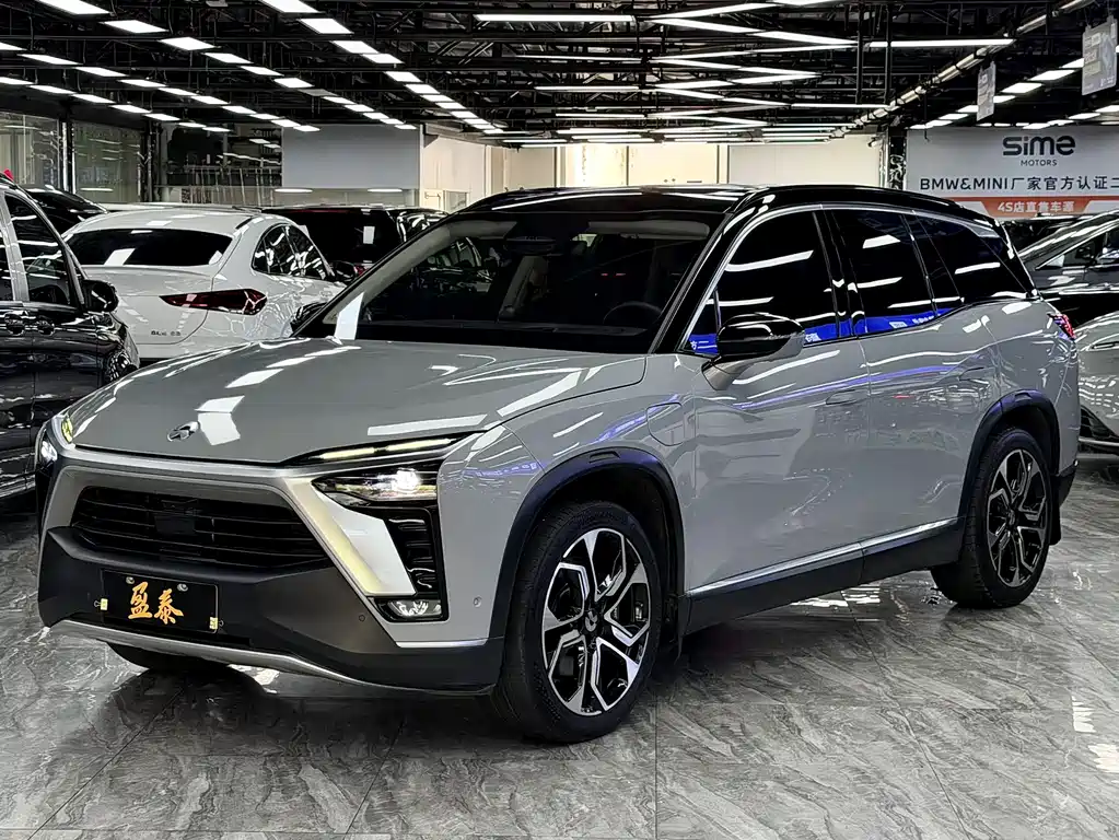 NIO ES8 2021
