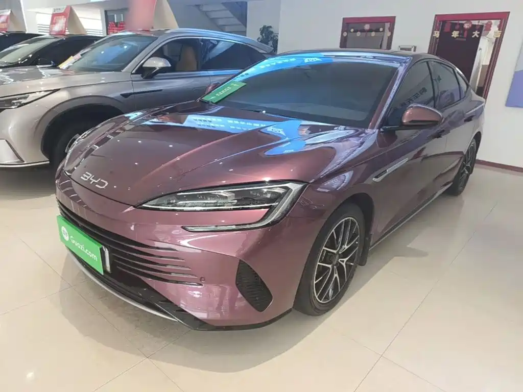 BYD Seal 07 DM-i 2025