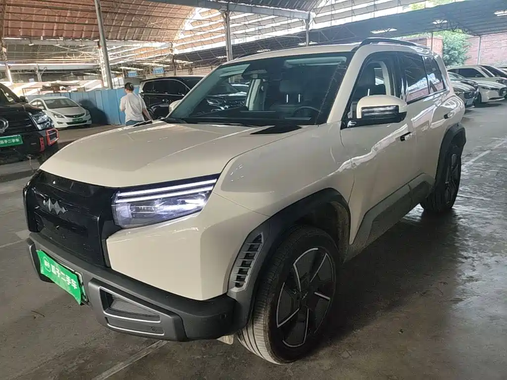 Fang Cheng Bao Titanium 3 2025