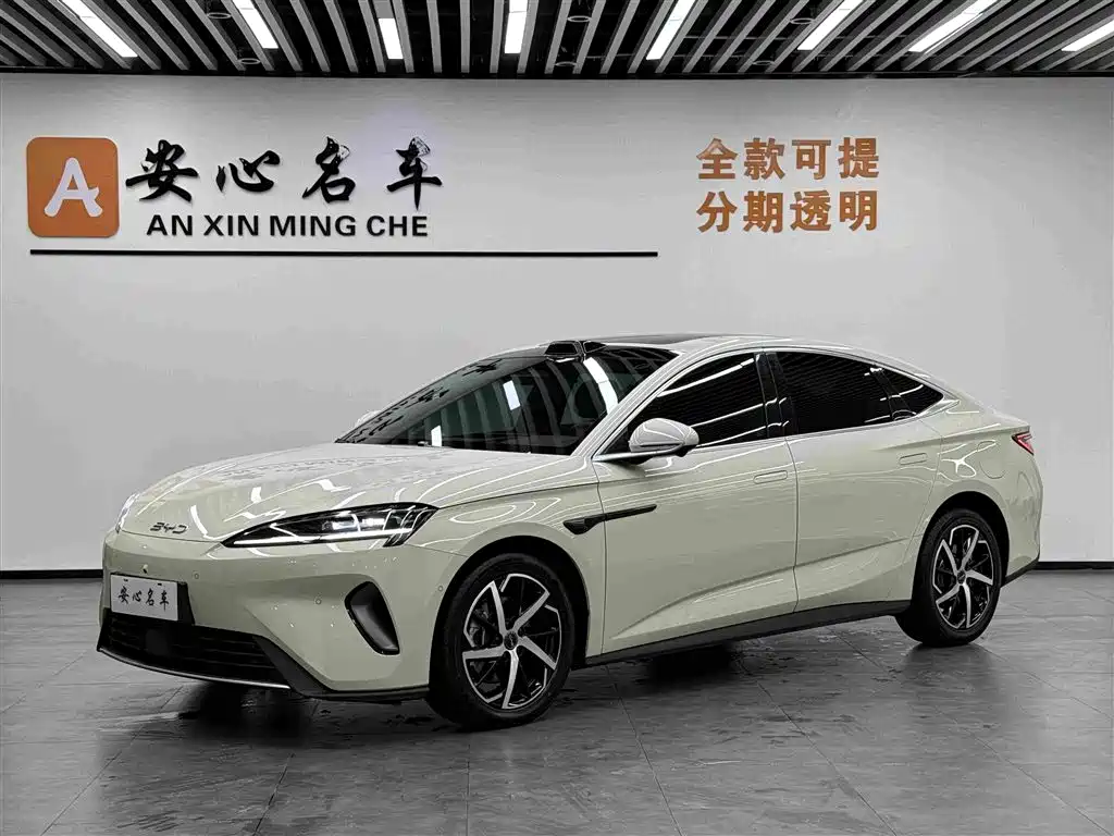 BYD Seal 07 DM-i 2025