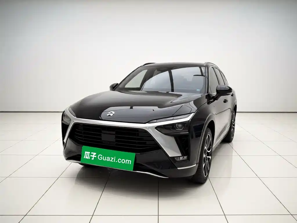 NIO ES8 2021