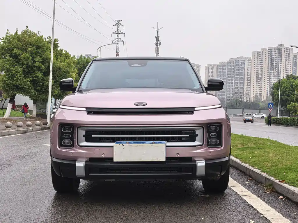 Geely Icon 2023